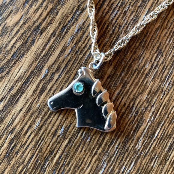 Pierre Cardin Vintage Gold Tone Horse Pendant Necklace - Picture 5 of 14